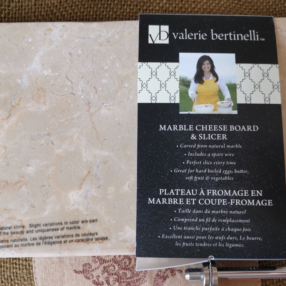 🆕 Valerie Bertinelli Marble Cheese Board & Slicer - Cream